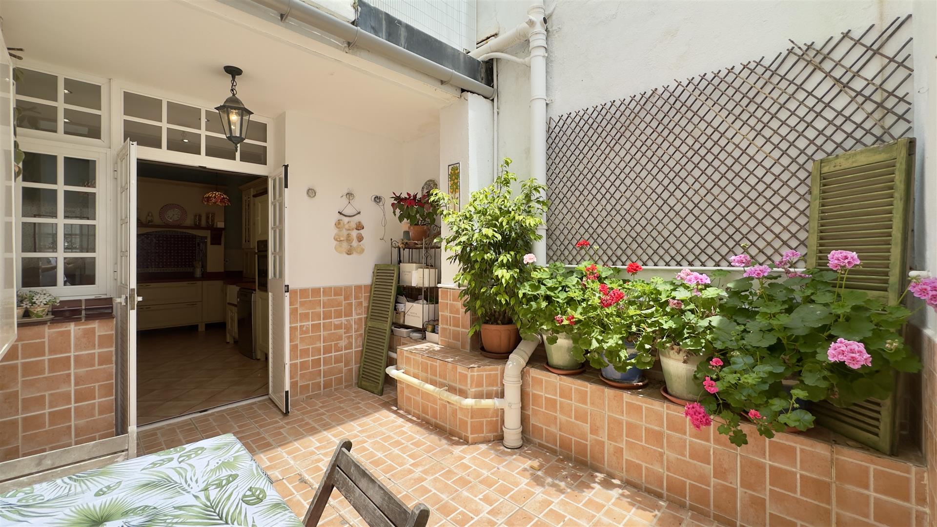 Image of Apartment - 3 Bedrooms - 1 Bathrooms for Sale in Town Area-Gibraltar, Image 5